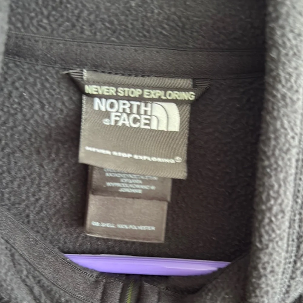 The North Face Black and Green 1/4 Zip Up Fleece Pull Over Large